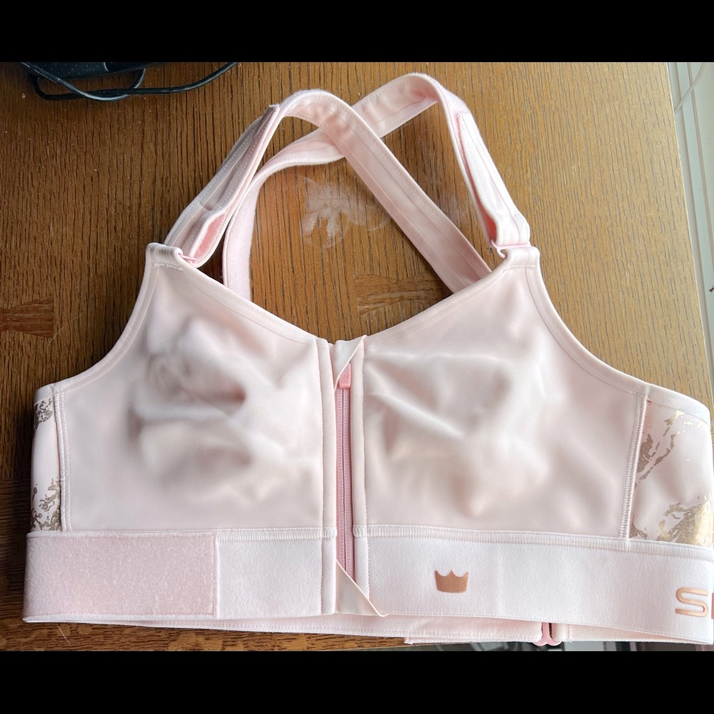 Shefit flex sports bra